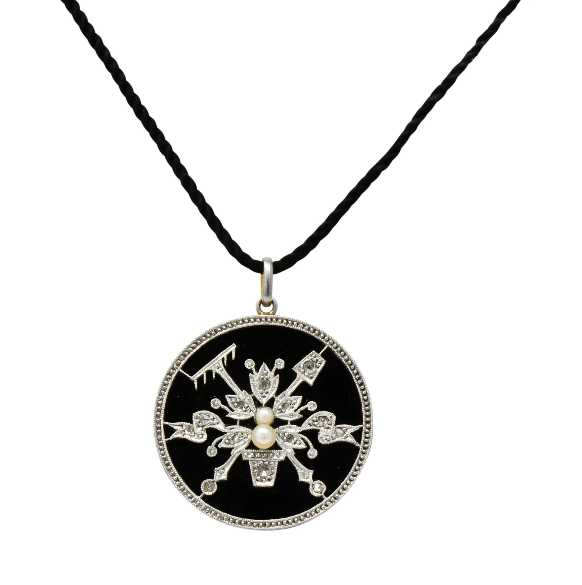 Belle Époque Diamond Onyx Platinum-Topped 18 Karat Gold French Flower Garden Pendant Necklace