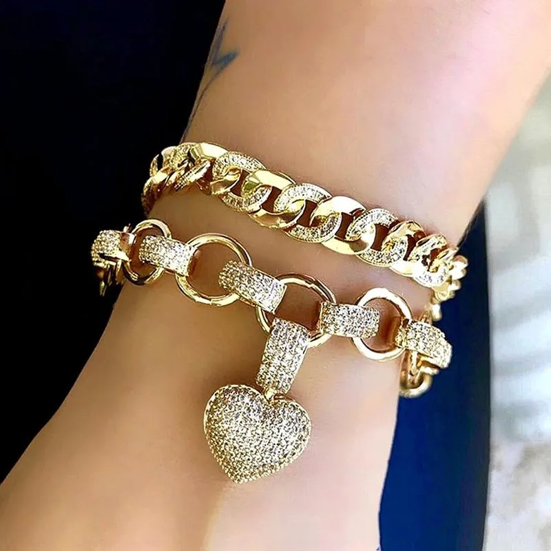 Luxurious Zircon Encrusted Heart Charm Jewelry Set
