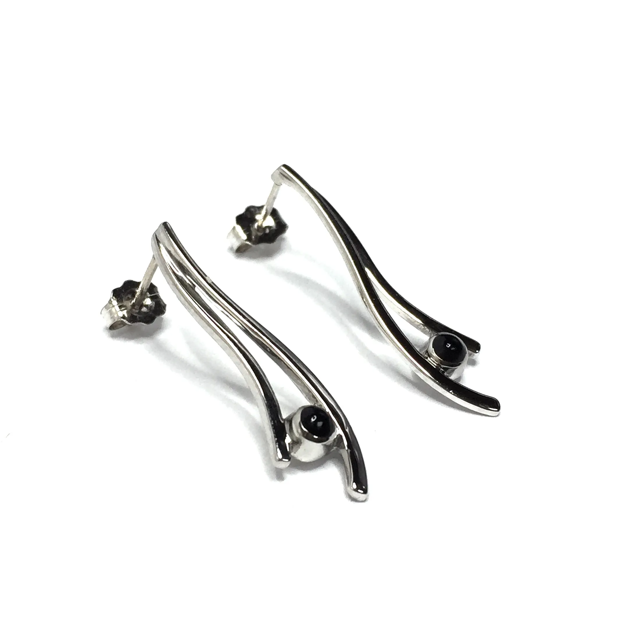 Onyx Round Inlay Double Curved Bar Earrings