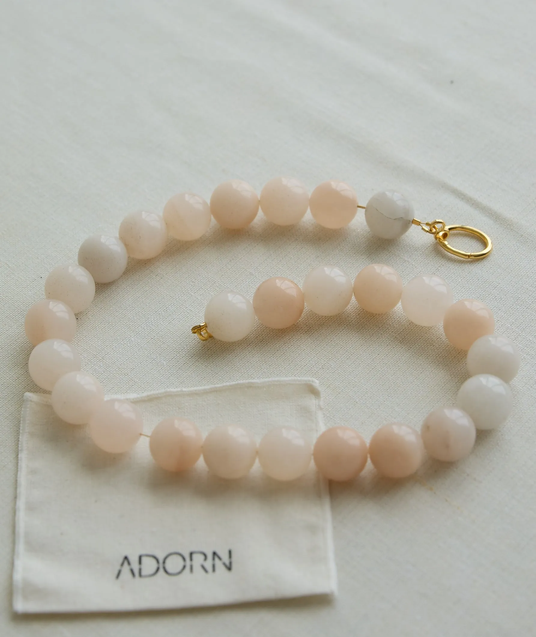 Peach aventurine gold-vermeil necklace /  BOULE