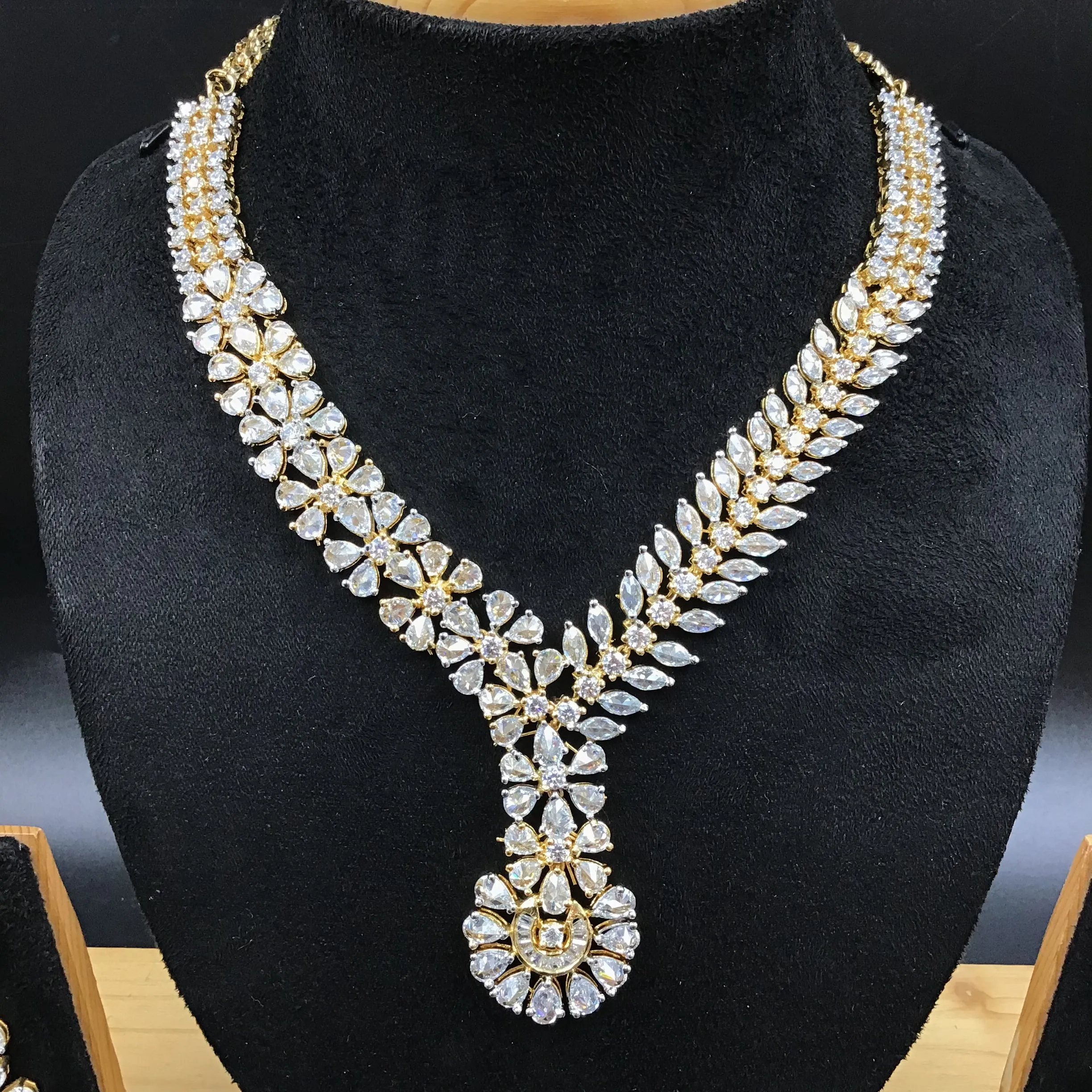 Round Neck Gold Polish Zircon/AD Necklace Set 6254-100