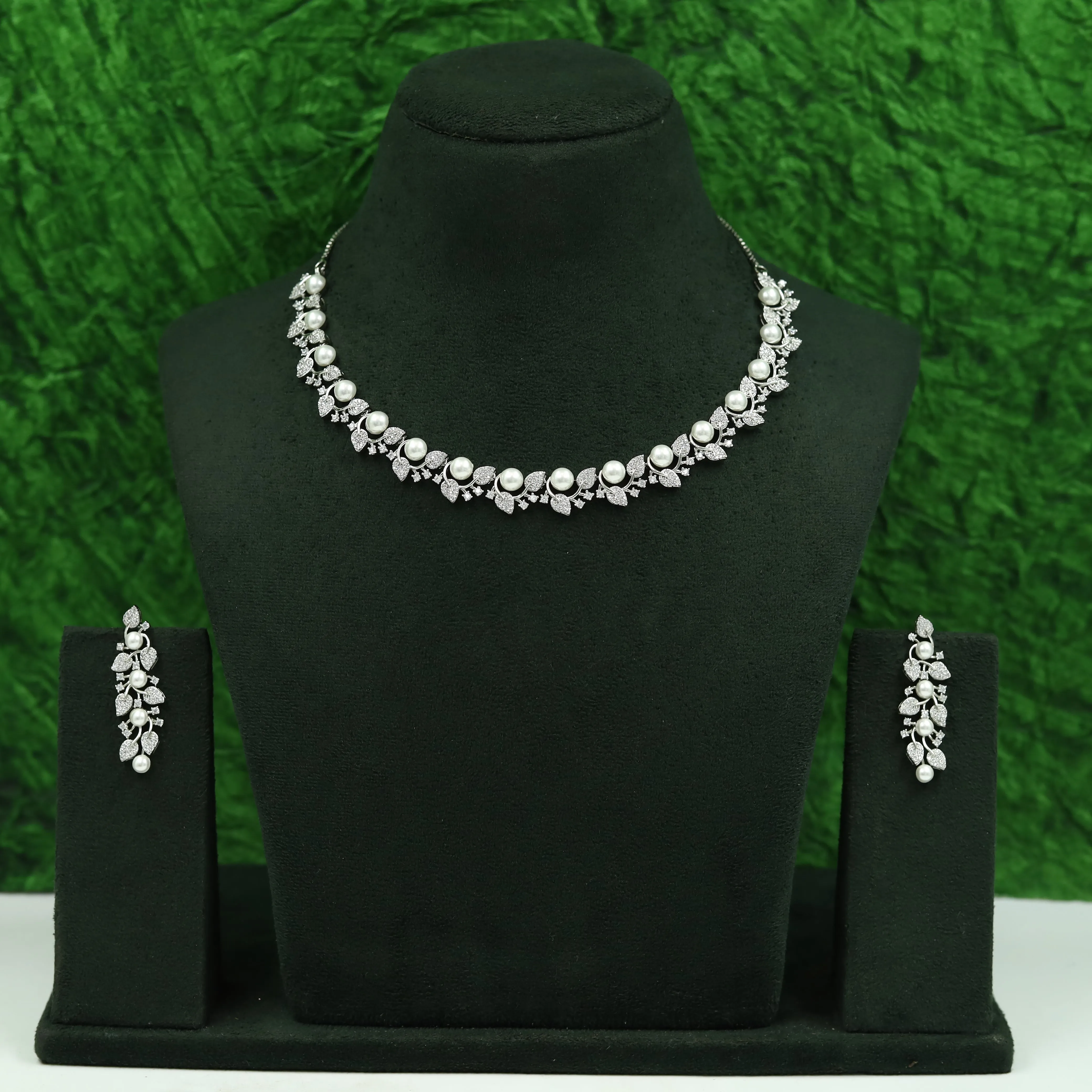 Round Neck Pearl Zircon/AD Necklace Set 16586-31