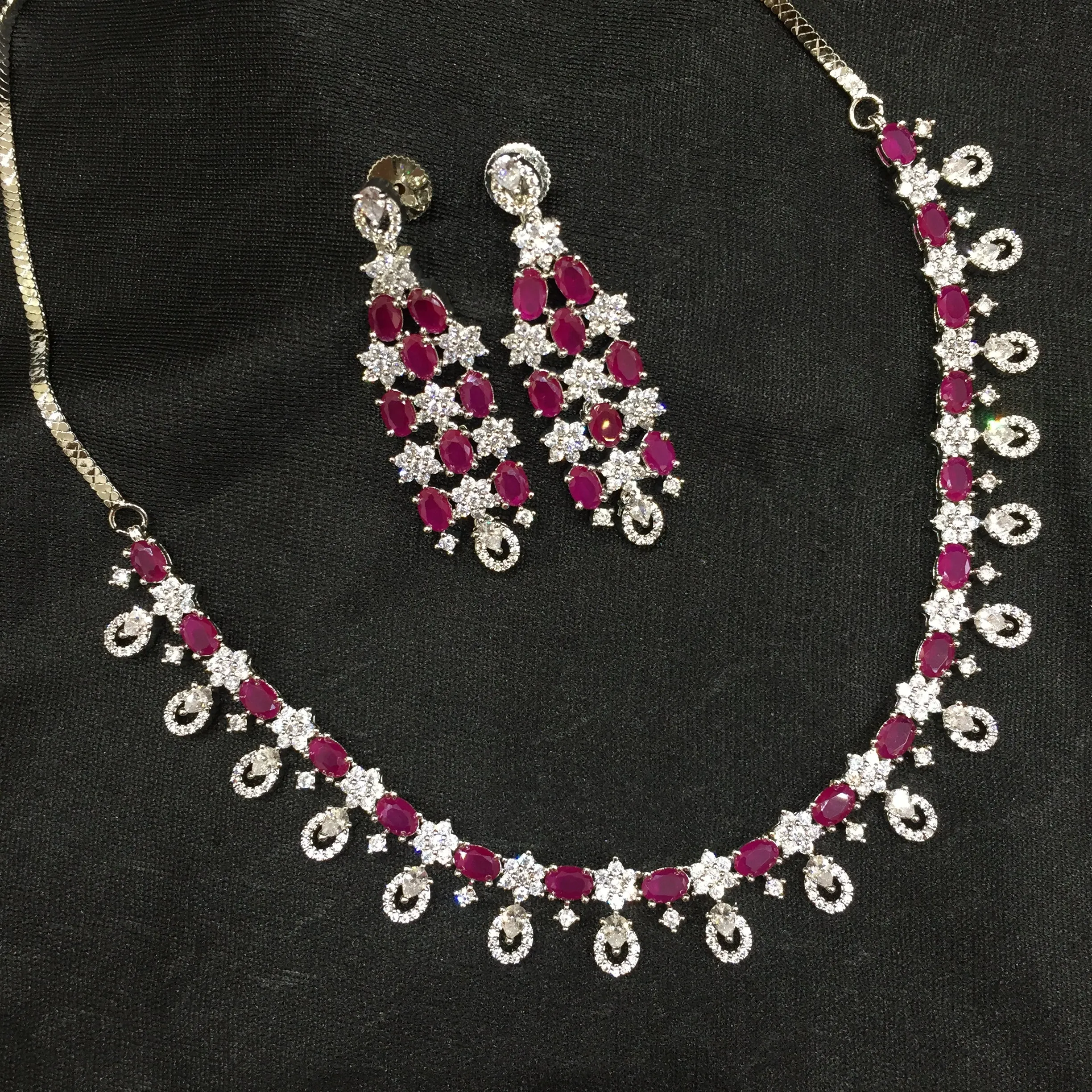 Round Neck Zircon/AD Necklace Set 5928-69