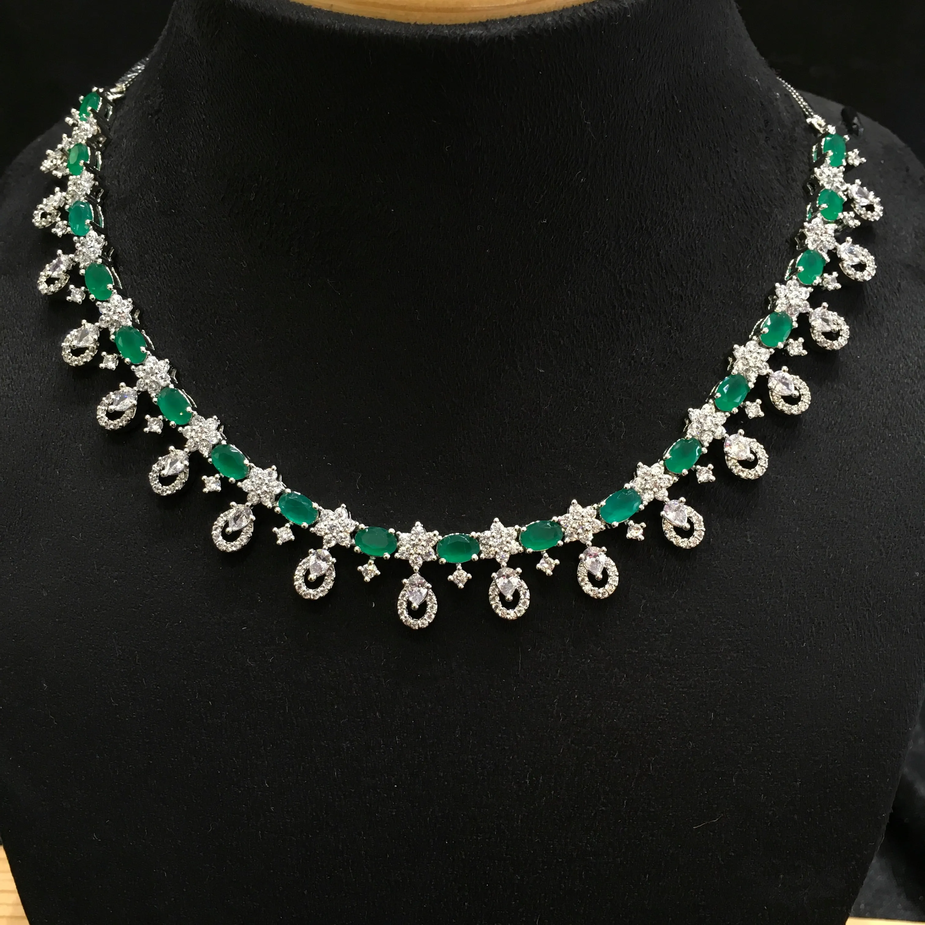 Round Neck Zircon/AD Necklace Set 5928-69