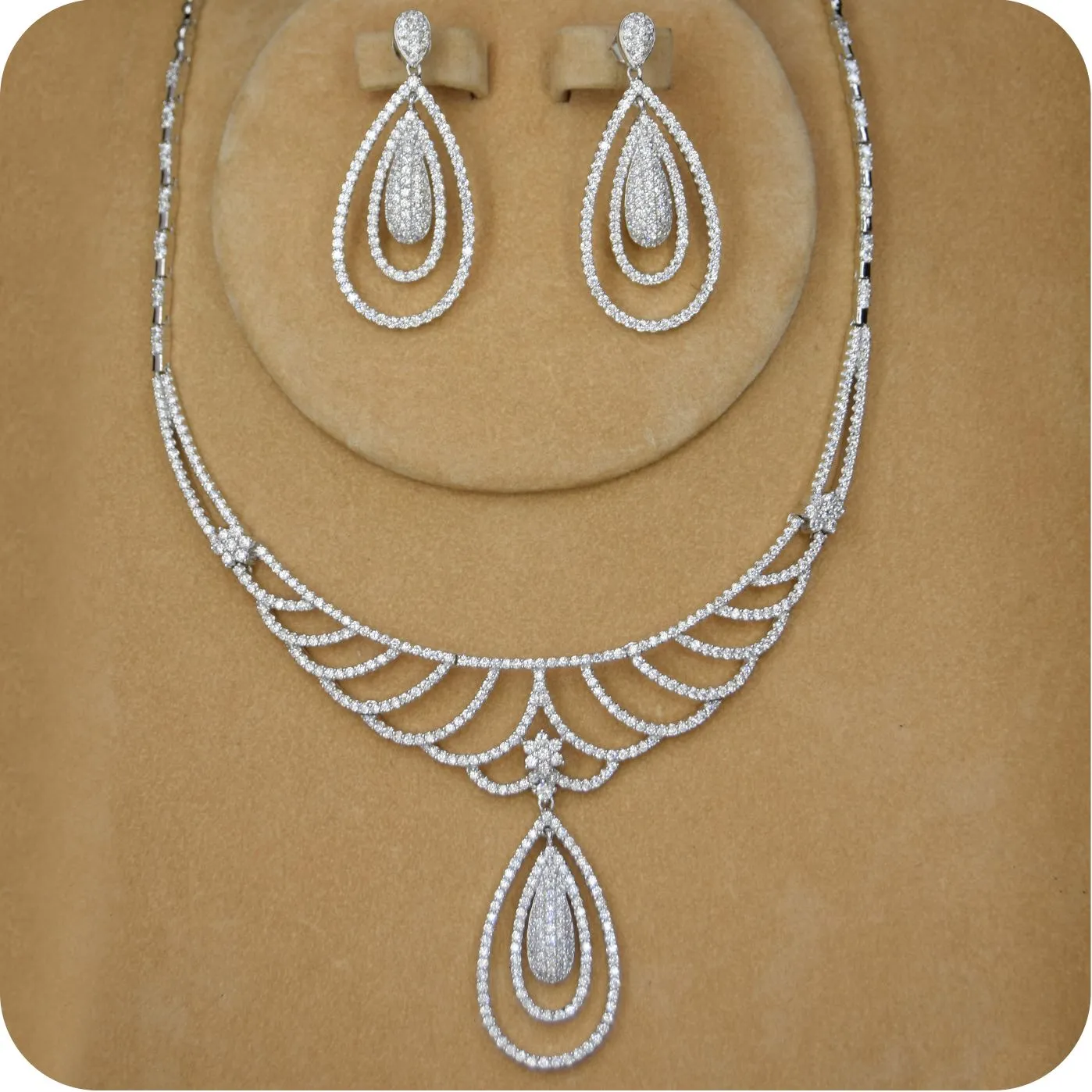 Teardrop Symphony Set